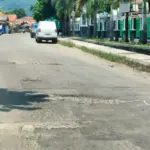 Jalan rusak di Nanggung