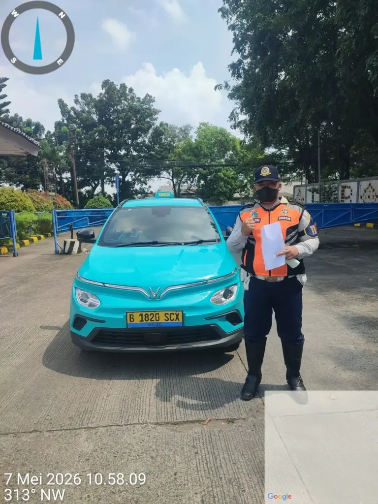 Taksi Green SM dengan KIR Mati Ditilang dalam Operasi Lintas Jaya Jakarta Timur