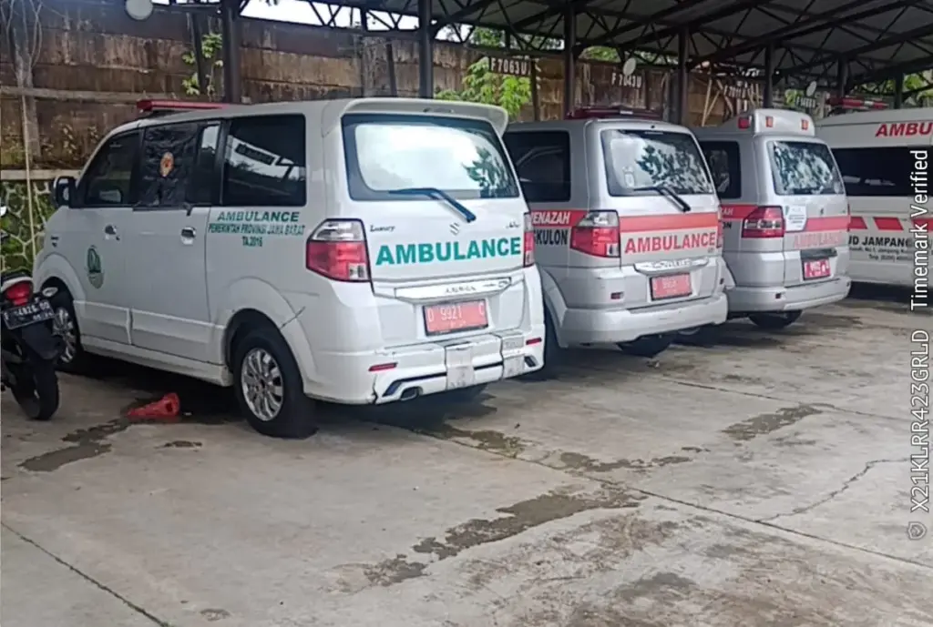 Ambulance RS Jampang Kulon